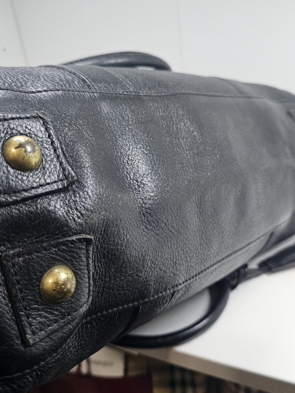 Mulberry Black Leather Satchel with Gold Turnlock - Picture 4 of 10